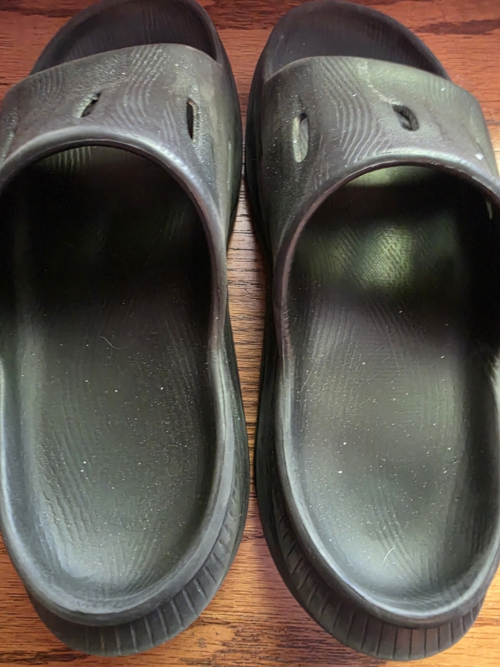 Hoka Slides - Picture 3 of 4